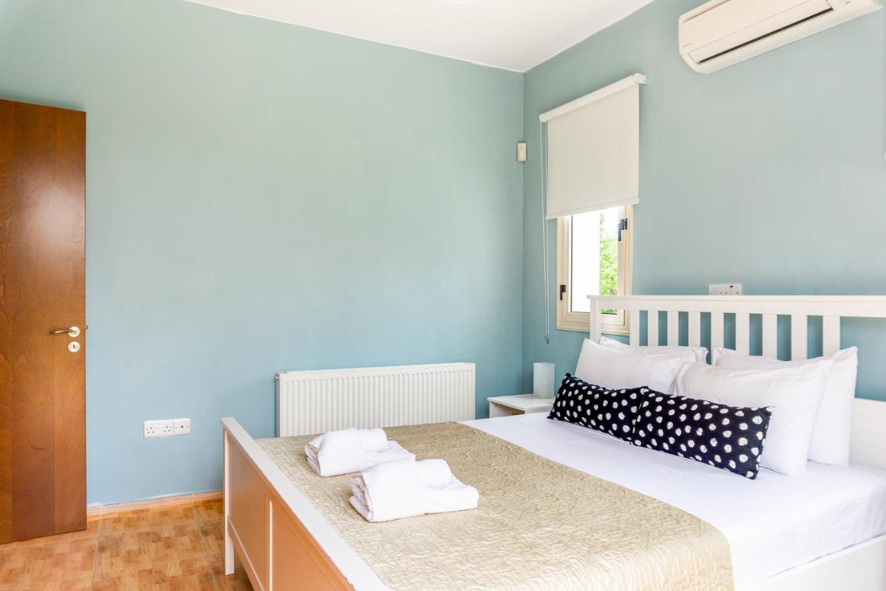 Villa Deja Blue By Ezoria Villas คอรัลเบย์ ภายนอก รูปภาพ